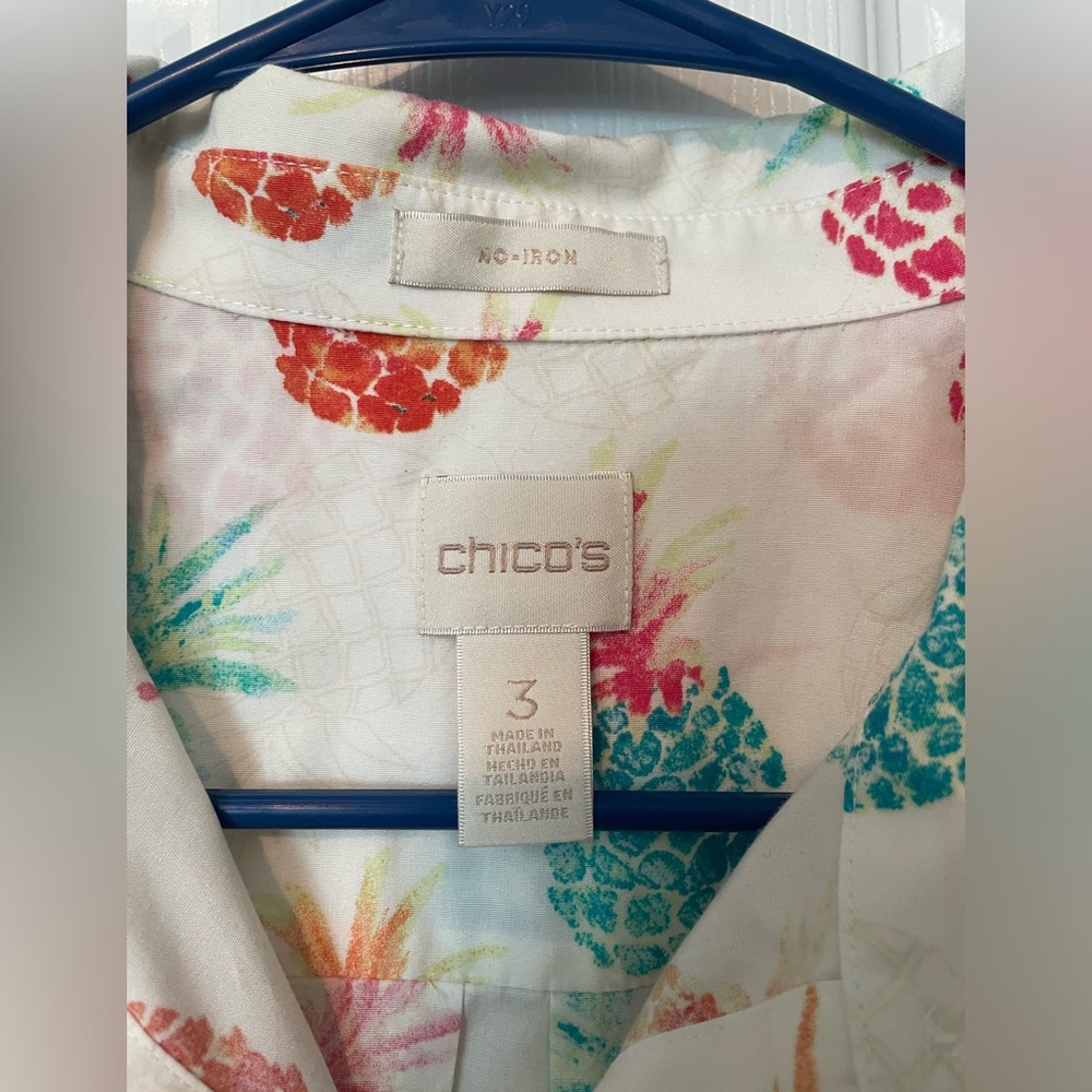 Chicos No-Iron Button down shirt. Hardware Roll Tab Sleeves Pineapple Print. - Picture 4 of 6